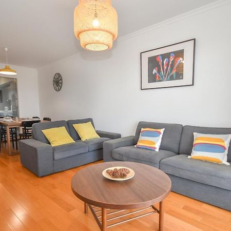 Spacious 3 Bedroom By The Beach Caniço Exterior foto